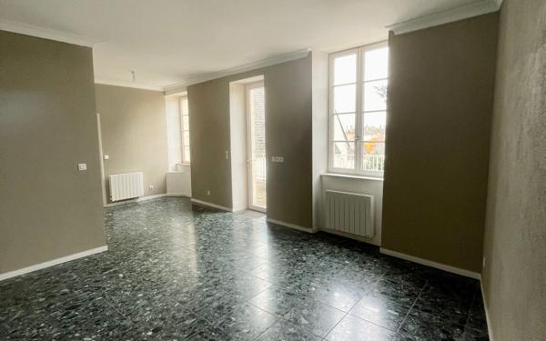 Appartement à vendre    6 pièces • 151 m2 Decize