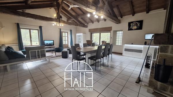 Maison
         5 pièces
        - 157 m²
