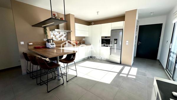 T3 récent avec terrasse et ascenseur – Tignieu