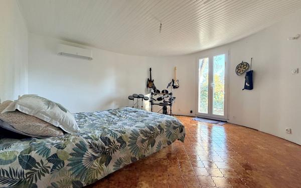 Maison à vendre    7 pièces • 173,53 m2 Saint-Clément-de-Rivière