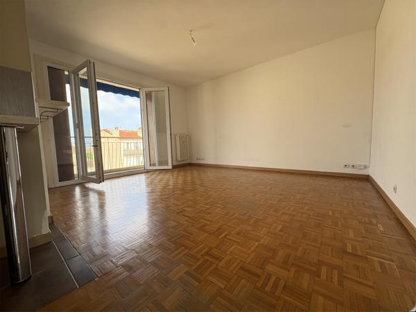 T3 traversant emplacement très recherché