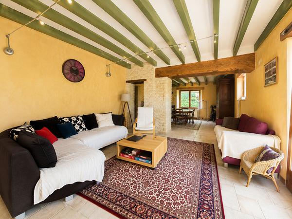 Maison en pierre 4 chambres avec terrain entre Bologne et Andelot - plus de 160m2
