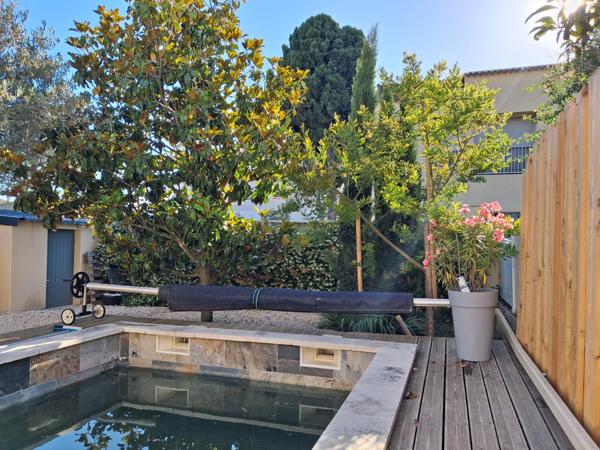 Maison
         5 pièces
        - 140 m² 398 500 € *