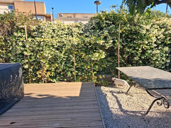 Maison
         5 pièces
        - 140 m² 398 500 € *