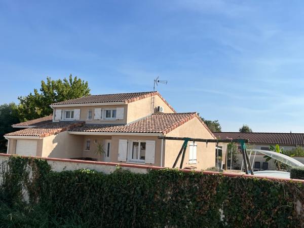 Villa T5 avec piscine sur 1200m² de terrain