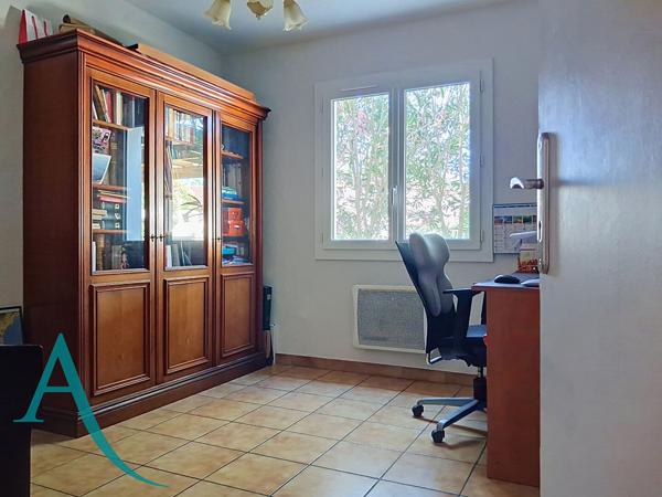 Villa T5 avec piscine sur 1200m² de terrain