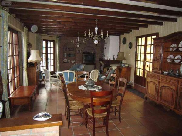 Appartement à vendre à Saint-Pol-sur-Ternoise dans le Pas-de-Calais (62130), ref : 62112-AP00930