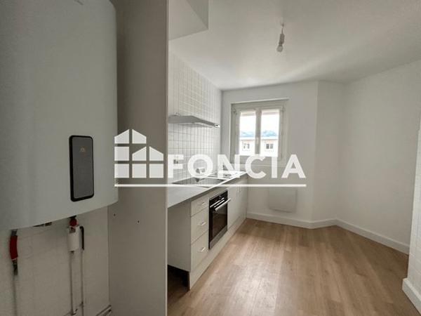 Location Appartement 3 pièces 65.1 m² - 2 RUE DU MONTAIGU Lourdes 65100