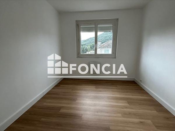 Location Appartement 3 pièces 65.1 m² - 2 RUE DU MONTAIGU Lourdes 65100