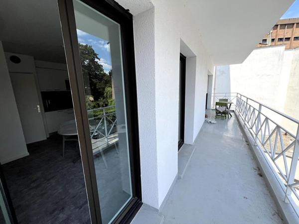 A LOUER : T1 à LILLE • • 795 € CC • Réf. 1476-1