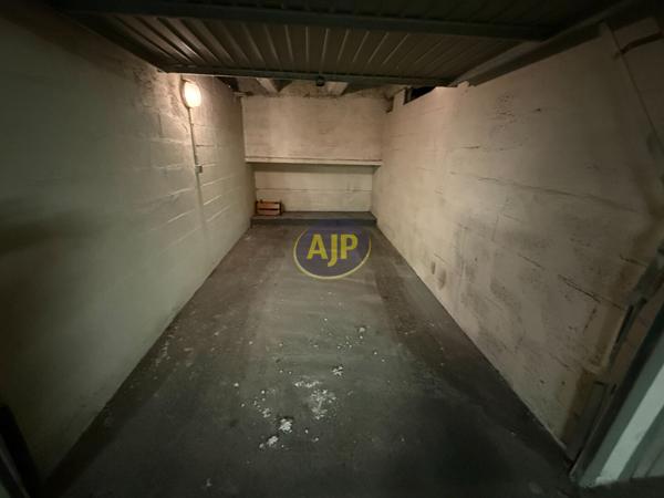Vente parking Paris 15eme : 30 000 € - AJP Immobilier Paris 15 - Agence Grenelle