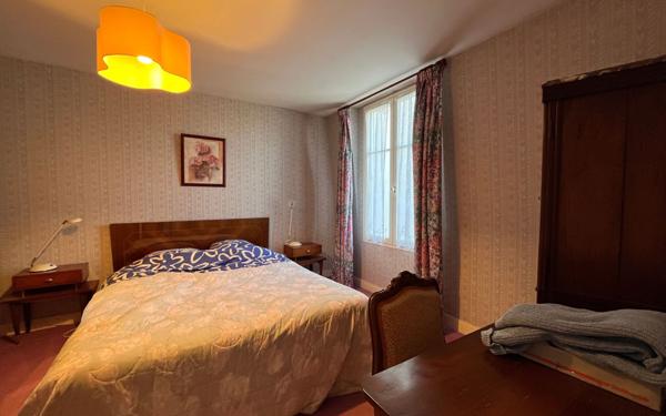 Maison à vendre    5 pièces • 177 m2 Saint-Denis-en-Val