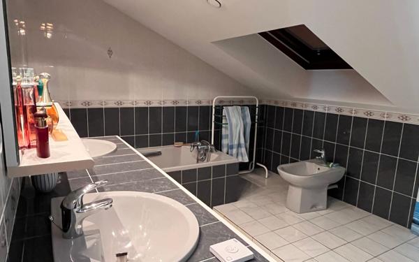 Maison à vendre    5 pièces • 177 m2 Saint-Denis-en-Val