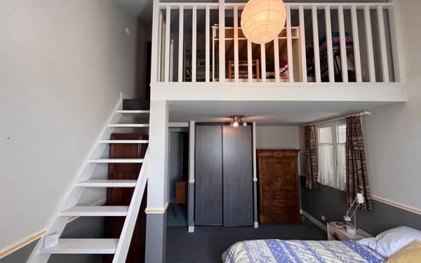 Maison à vendre    5 pièces • 177 m2 Saint-Denis-en-Val