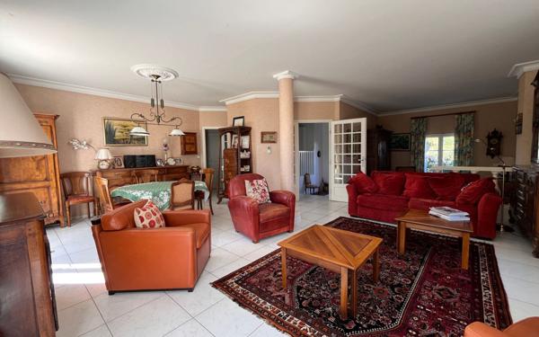 Maison à vendre    5 pièces • 177 m2 Saint-Denis-en-Val