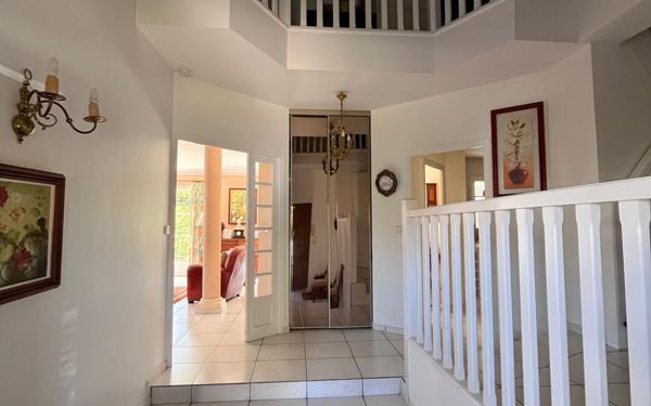 Maison à vendre    5 pièces • 177 m2 Saint-Denis-en-Val