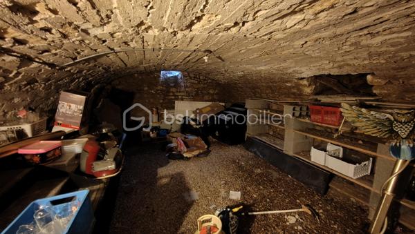 Maison ancienne de 201 m²