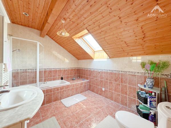 Sergy (01630) Maison 6 Pièces 175 m2