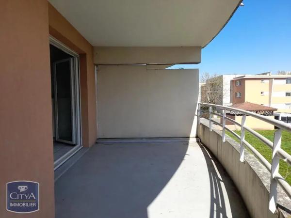 Appartement à louer 3 pièces 67.57m² Saint-Martin-d'Hères (38400)