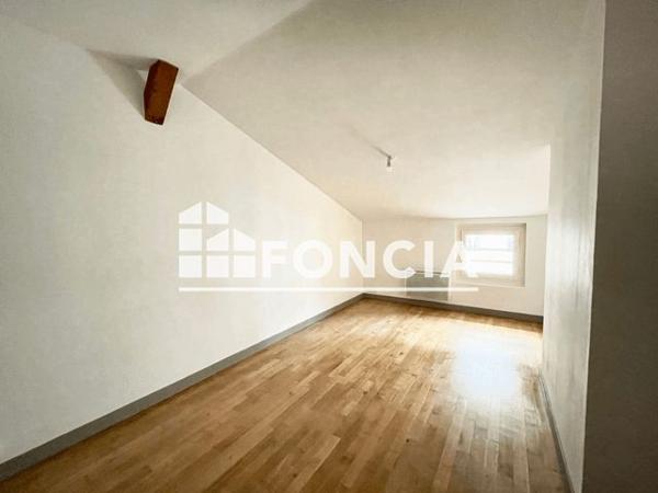 Location Studio 23.99 m² - 6-8 GRANDE RUE DES FEUILLANTS Lyon 69001