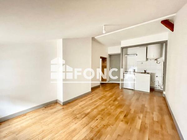 Location Studio 23.99 m² - 6-8 GRANDE RUE DES FEUILLANTS Lyon 69001