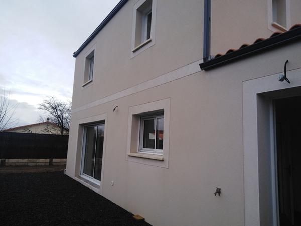 Maison NEUVE Normes PMR et RE 2020 à Echillais