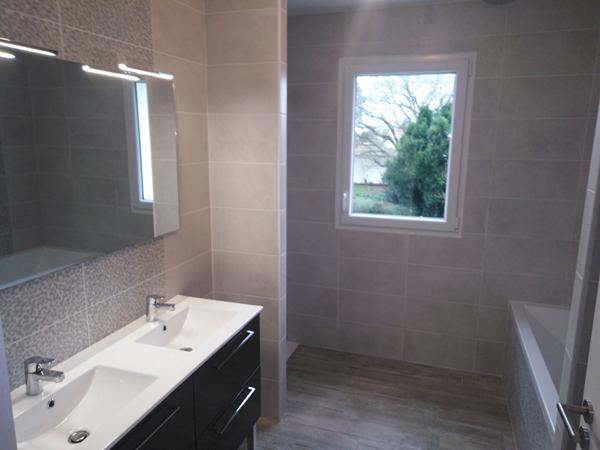 Maison NEUVE Normes PMR et RE 2020 à Echillais