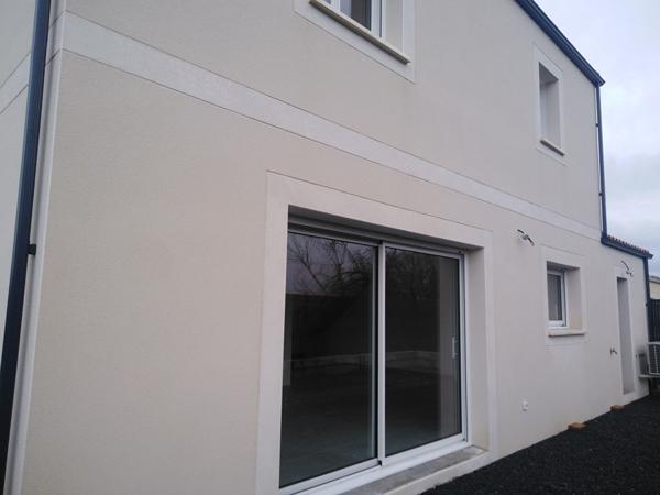 Maison NEUVE Normes PMR et RE 2020 à Echillais