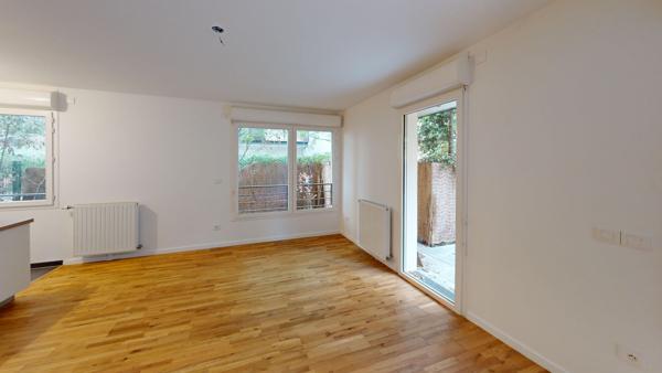 EXCLUSIVITÉ GUY HOQUET IVRY-SUR-SEINE ? 3 PIÈCES AVEC TERRASSE ET JARDIN DE 70 M²