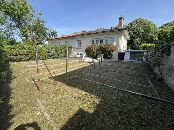 Maison à vendre 99 918 € Soyaux 5 p 104 m² DPE F