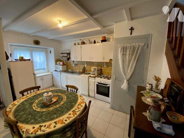 Maison à Vendre à Plouha (22580) en Côtes-d'Armor (22)

Cette maison d'une superficie de 67 m...