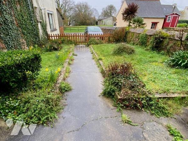 Maison à Vendre à Plouha (22580) en Côtes-d'Armor (22)

Cette maison d'une superficie de 67 m...