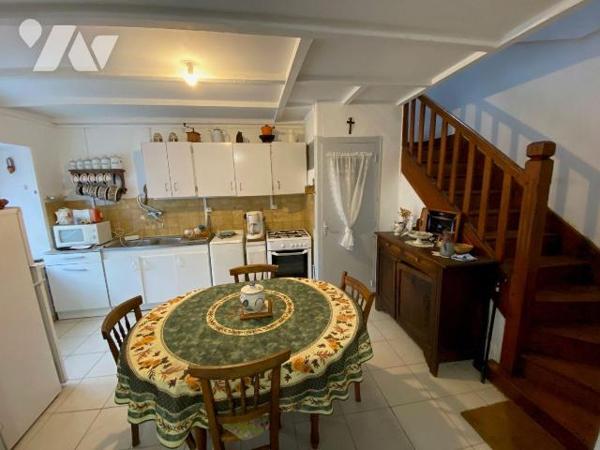 Maison à Vendre à Plouha (22580) en Côtes-d'Armor (22)

Cette maison d'une superficie de 67 m...