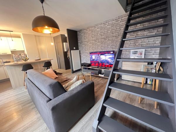 Lorient, Nouvelle Ville – L’Intimiste & Cosy Duplex de 50m2 Avec Garage & Cave