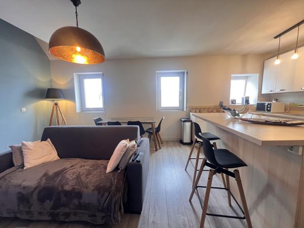 Lorient, Nouvelle Ville – L’Intimiste & Cosy Duplex de 50m2 Avec Garage & Cave