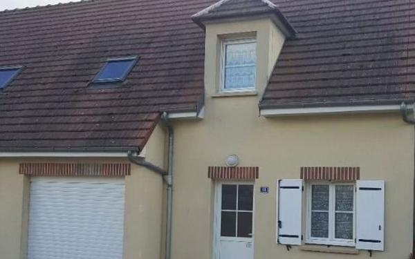 Maison à louer    4 pièces •  Reuil-sur-Brêche