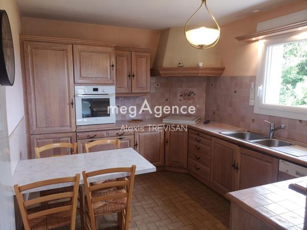 Maison à MINIHY-TREGUIER, 22220 - 6 pièces 169m²