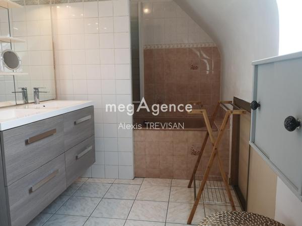 Maison à MINIHY-TREGUIER, 22220 - 6 pièces 169m²