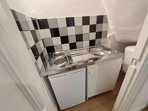 A Louer - Ile De Nantes - Studio Refait Recemment A Neuf