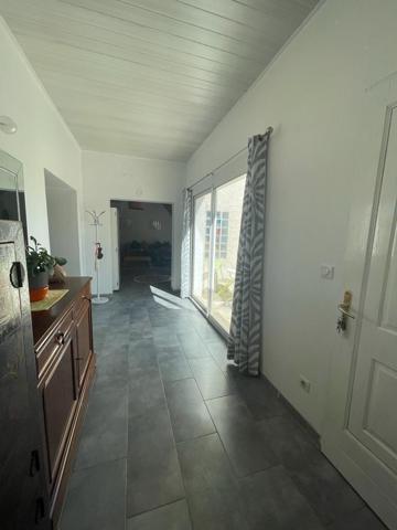 Maison 4 P SUR 1500M2