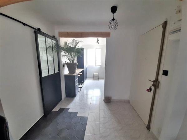 Dpt 13, à MARTIGUES Jonquières appartement T3 balcon