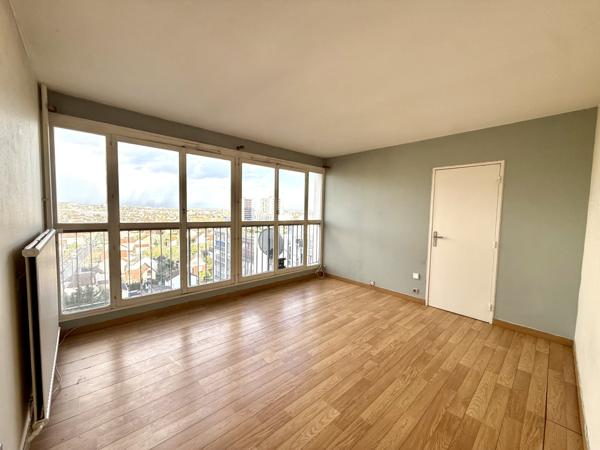 Argenteuil (95100) Appartement 2 Pièces avec parking, cave à 10 min Ligne J