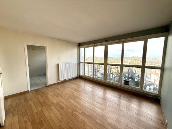 Argenteuil (95100) Appartement 2 Pièces avec parking, cave à 10 min Ligne J