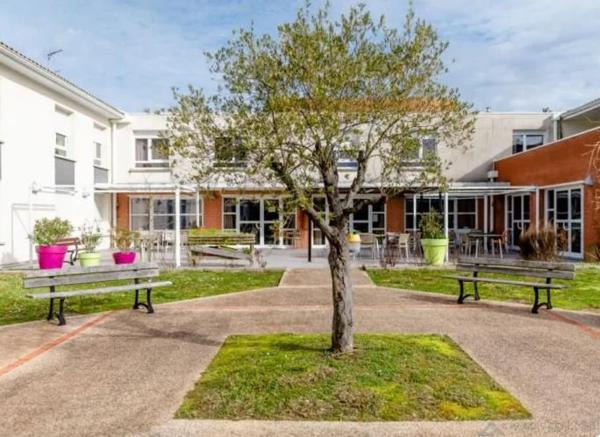 INVESTISSEMENT LOCATIF – CAZAUBON – Résidence EHPAD Le Clos de l’Uby – 8,18% de rentabilité