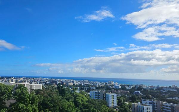 Appartement à vendre    1 pièce •  Saint-Denis