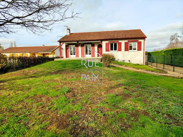 86130 SAINT GEORGES LES BAILLARGEAUX Pavillon sur SOUS-SOL total - 95m² - 983m² de terrain.