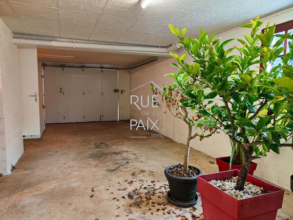 86130 SAINT GEORGES LES BAILLARGEAUX Pavillon sur SOUS-SOL total - 95m² - 983m² de terrain.