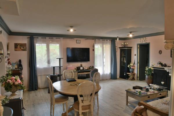 Proche Charlieu - maison plain pied - 98 m² -