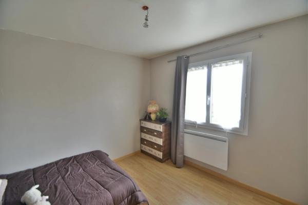 Proche Charlieu - maison plain pied - 98 m² -