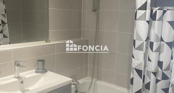 Location Studio meublé 28.16 m² - Meylan 38240